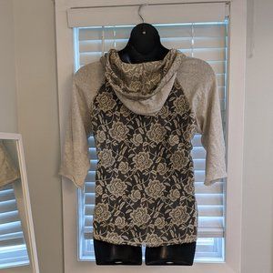 Maurices Laced Open Backed 3/4 Sleeved